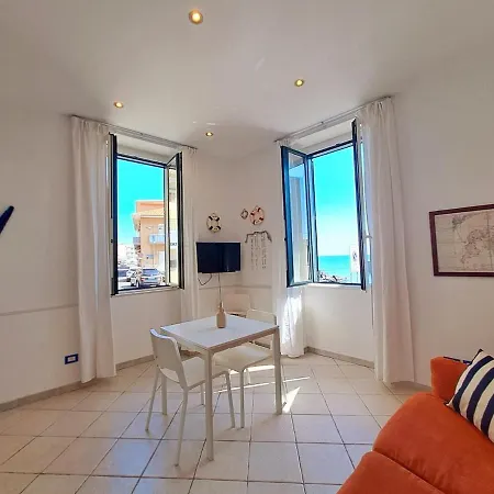 Aci Trezza Fronte Mare Lägenhet